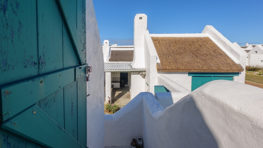 4 Bedroom Property for Sale in Struisbaai Western Cape